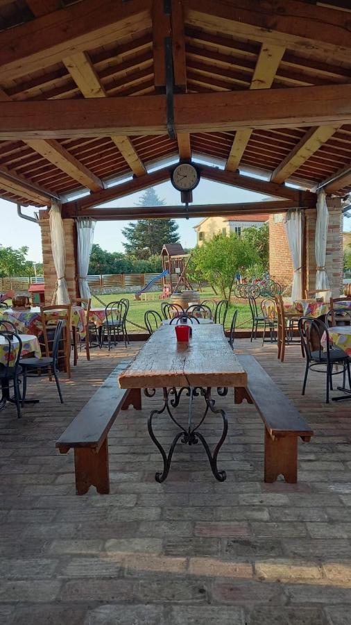 Casale Papa Country Village Лорето Экстерьер фото