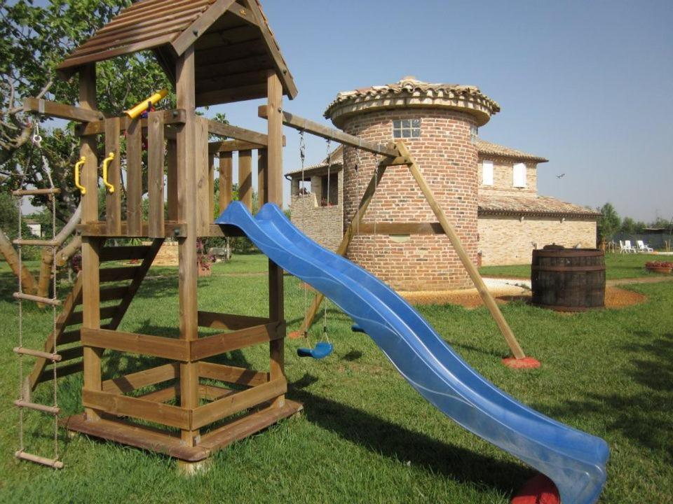Casale Papa Country Village Лорето Экстерьер фото